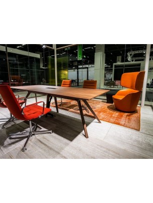 Τραπέζι συνεδριάσεων DR